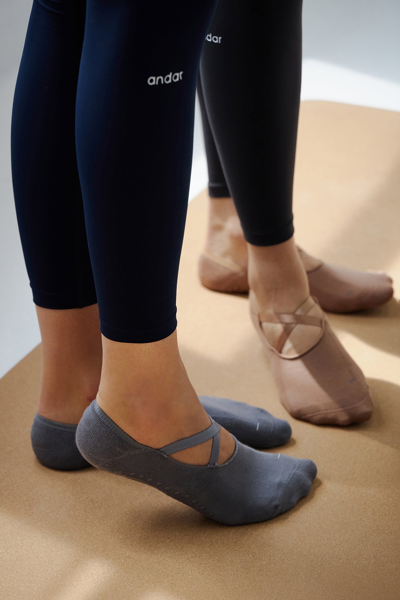 [3 SET] Non-Slip Performance Socks