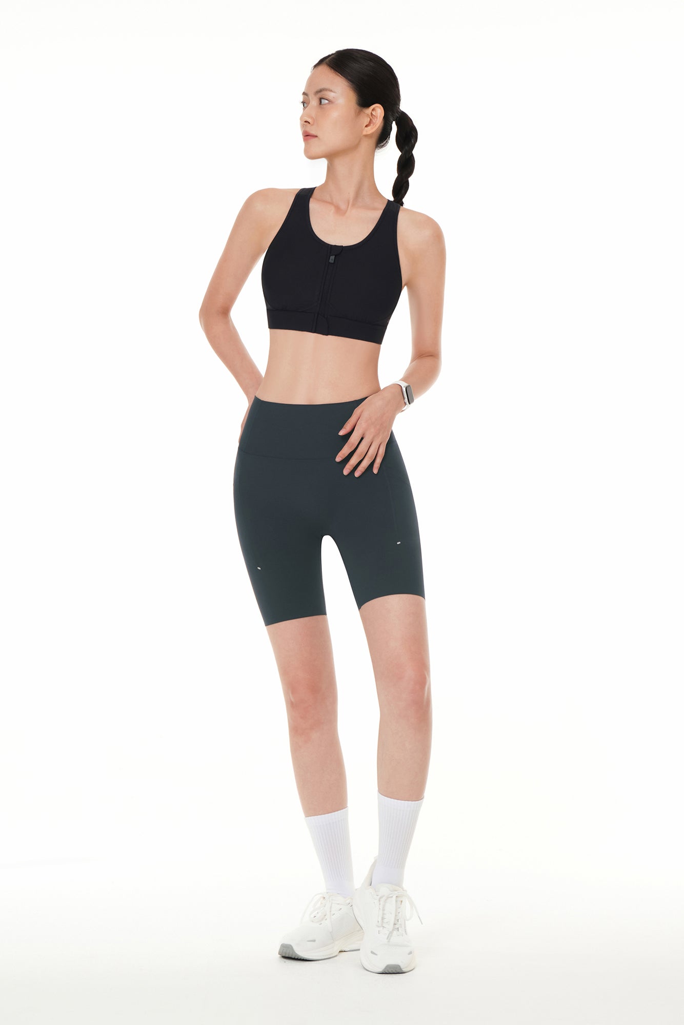 Running Front-Zip Bra