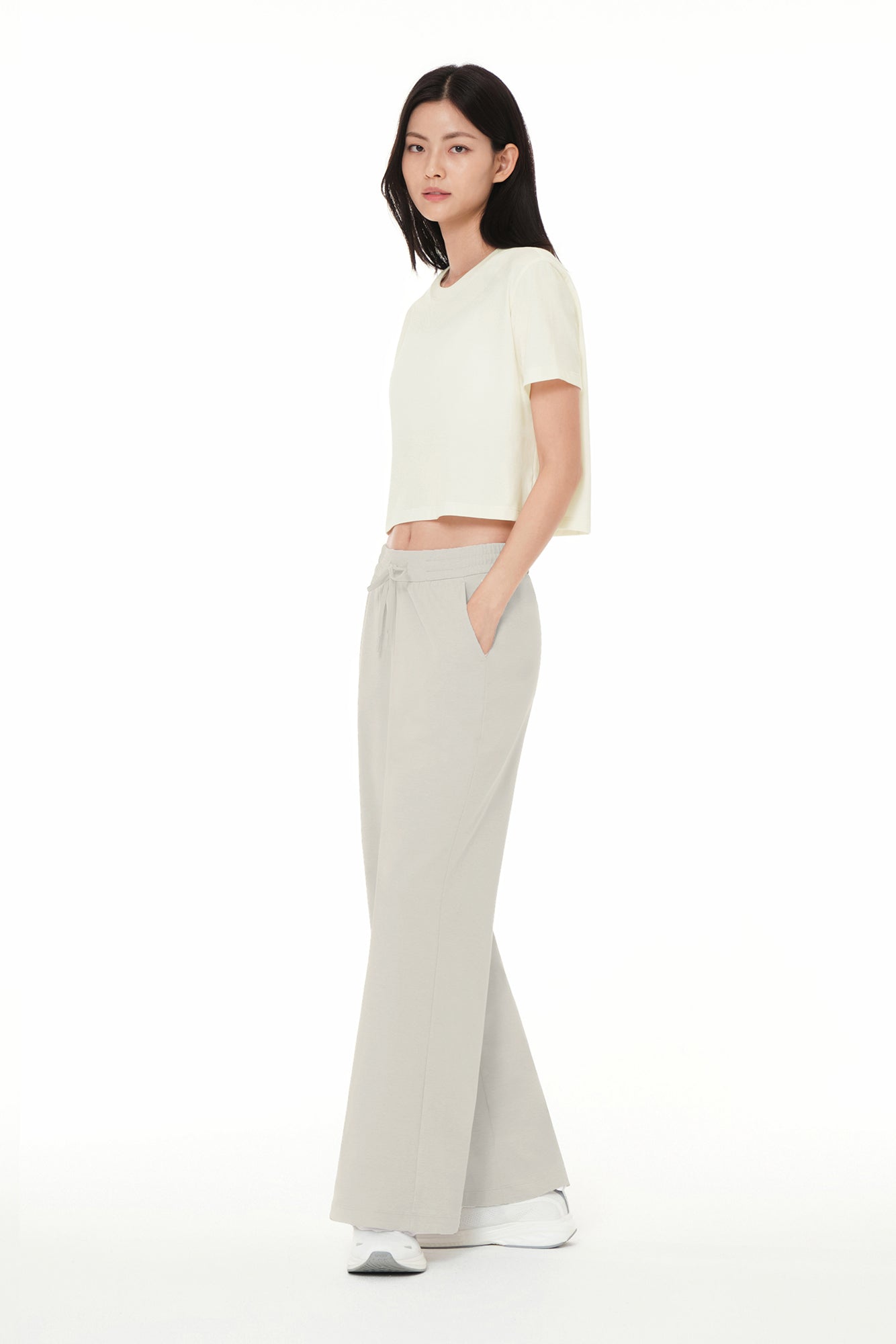 Airy Fit Wide Pants