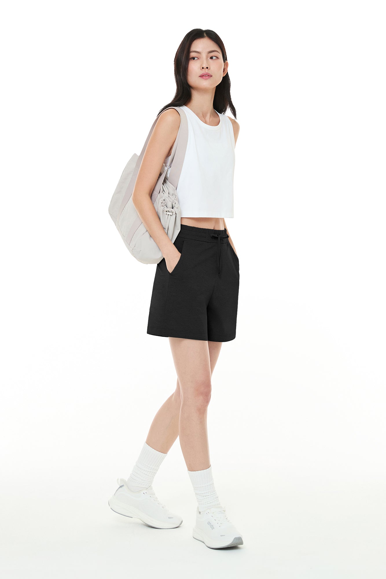 [OUTLET] Airy Fit Mid Thigh Shorts