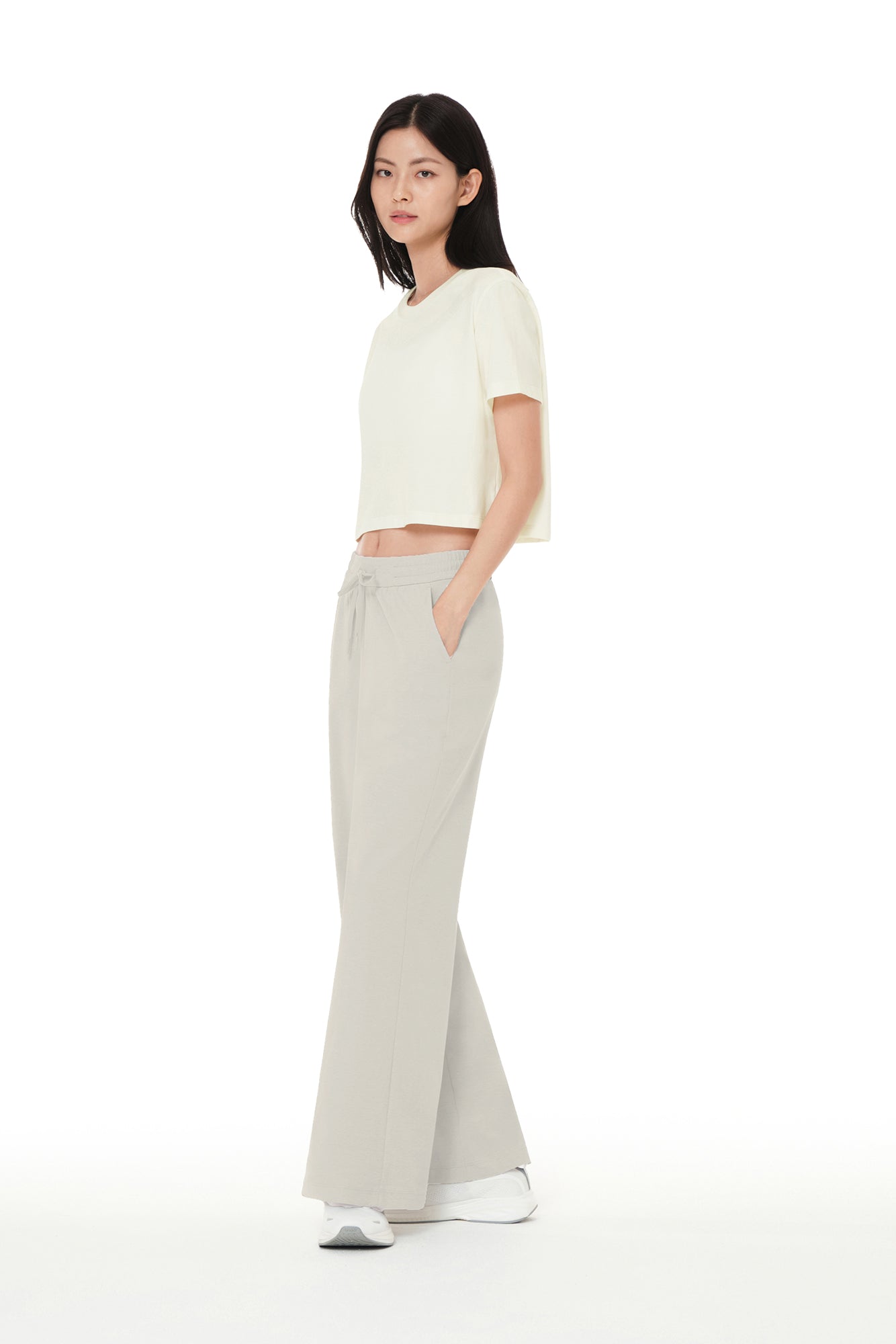 Airy Fit Wide Pants