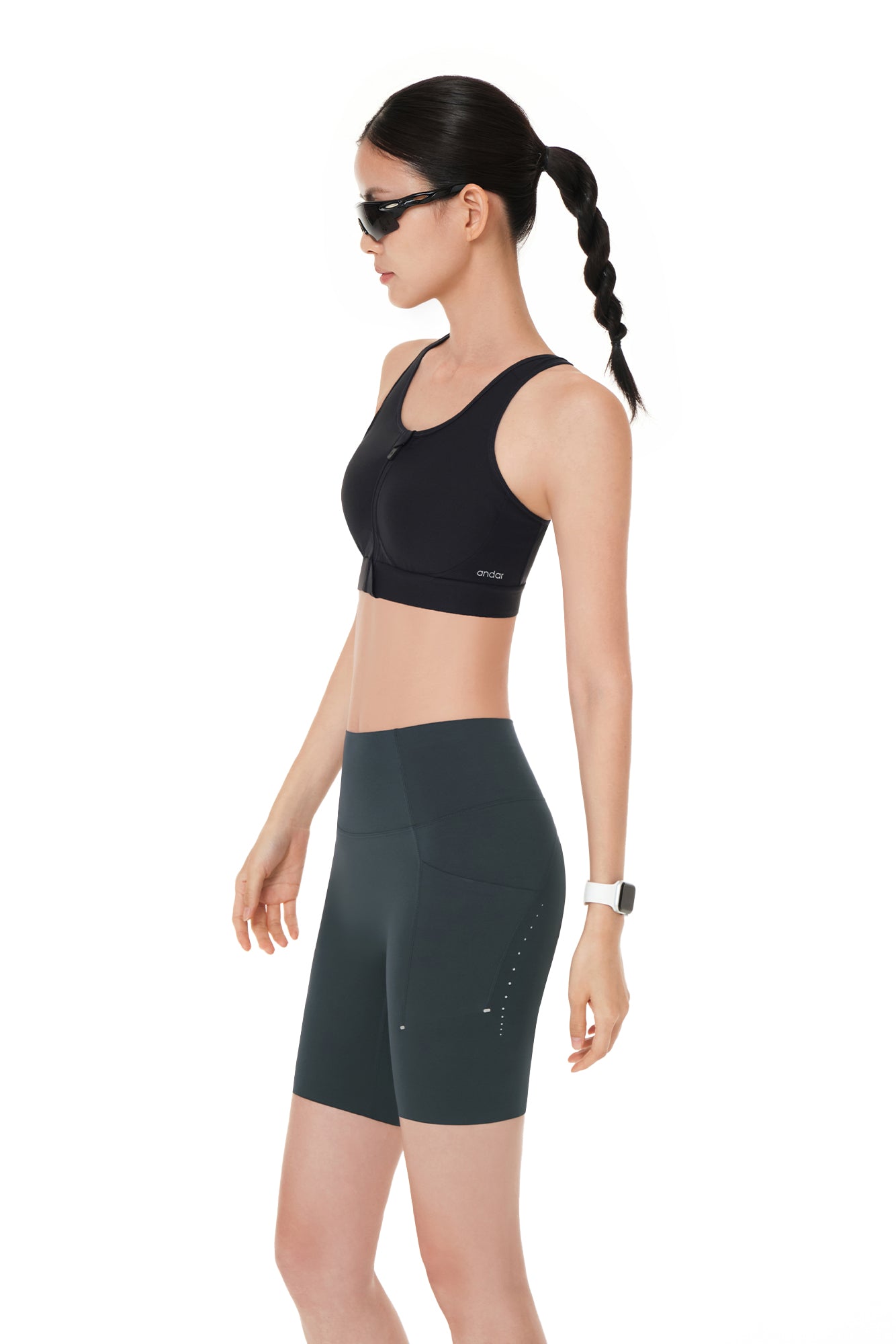 Running Front-Zip Bra